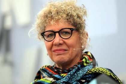 Schriftstellerin Doron beklagt Ausgrenzung als “Verräterin”
