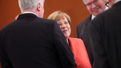 Merkel kommt zum CSU-Parteitag nach Nürnberg
