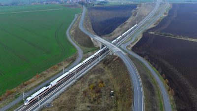 Mit Tempo 300 durch die Berge: ICE-Trasse komplett