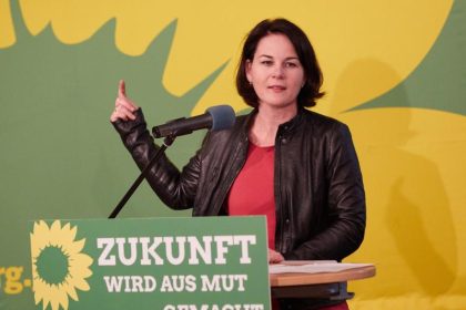 Baerbock will als Grünen-Vorsitzende flügelübergreifend agieren
