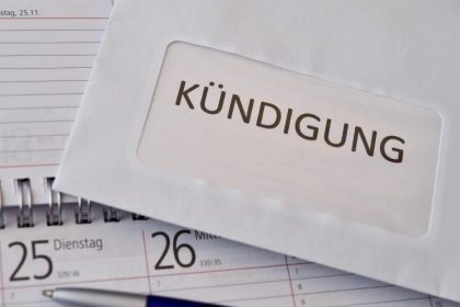Jedes dritte Unternehmen plant 2025 Beschäftigungsabbau