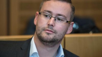 Bundestag hebt Immunität von zwei AfD-Abgeordneten auf
