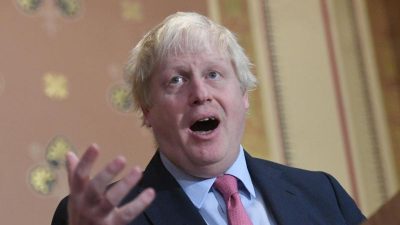 „Sehr gut, Fukushima-Pfirsiche, mjam“: Boris Johnson wirbt für Lebensmittel aus Atom-Katastrophengebiet