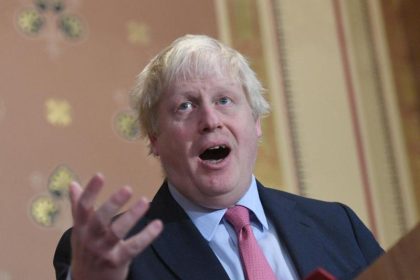 „Sehr gut, Fukushima-Pfirsiche, mjam“: Boris Johnson wirbt für Lebensmittel aus Atom-Katastrophengebiet