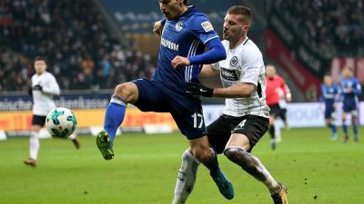 2:2 in letzter Sekunde: Schalke rettet glücklichen Punkt