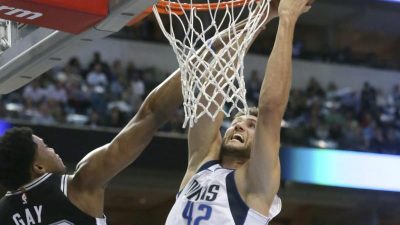 Starkes deutsches NBA-Duo zu wenig: Dallas verspielt Sieg