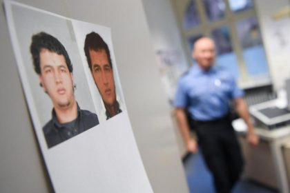 Berliner V-Mann soll für 16-Jährigen Reise zum IS organisiert haben
