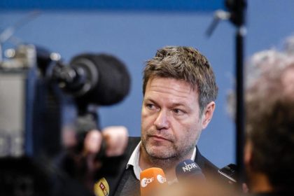 Zwei neue Gesichter bei den Grünen: Baerbock und Habeck
