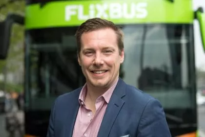 Mehrwertsteuersenkung nur für die Bahn? Flixbus strebt Verfassungsklage an