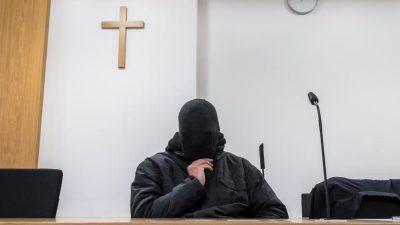 Ex-Priester schweigt im Missbrauchsprozess: Geistlicher soll Kinder immer wieder schwer sexuell missbraucht haben