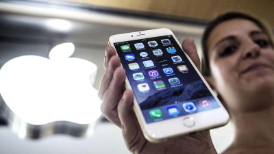 Apple-Geschäft in Zürich wegen qualmenden iPhone-Akkus evakuiert – acht Verletzte