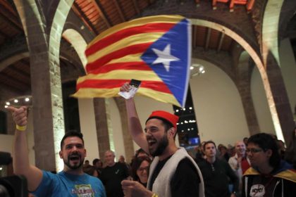 Madrid zieht Polizisten aus Katalonien ab