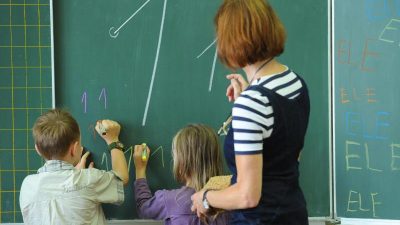 Bildungsverbände dringen auf mehr Lehrer