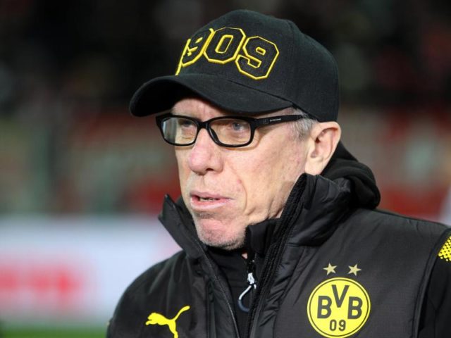 Übernahm nur wenige Tage nach dem Aus beim 1. FC Köln das Traineramt von Peter Bosz bei Borussia Dortmund. Foto: Thomas Frey/dpa