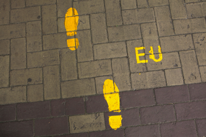 EU-Kommission strebt beschleunigten EU-Beitritt von Serbien und Montenegro bis 2025 an