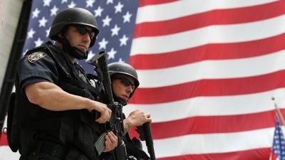 US-Beamter fordert neues Migrationssystem: Drei von vier verurteilten Terroristen sind nicht in USA geboren