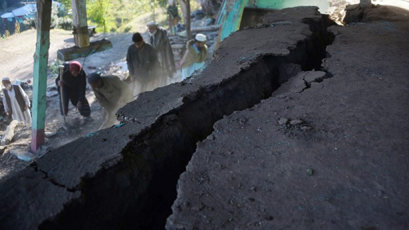 Starkes Erdbeben versetzt Menschen in Afghanistan, Pakistan und Indien in Angst