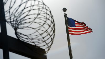 Gabriel: Trumps Guantanamo-Entscheidung spielt Terroristen in die Hände
