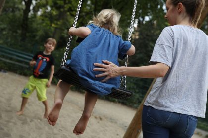 Missbrauchsbeauftragter fordert mehr Geld: „Müssen Kampf gegen Kindesmissbrauch konsequenter führen“