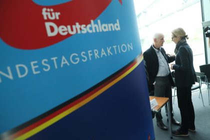 AfD-Parteivorstand erteilt Maier Abmahnung wegen des Tweets über Noah Becker