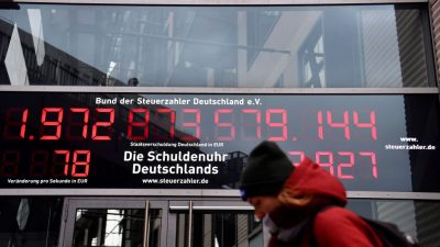 Deutschland hat sich bei Zuwanderung „naiv angestellt“ – ab 2020 werden deutsche Schulden explodieren