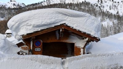 Weiter höchste Lawinenwarnstufe in den Alpen