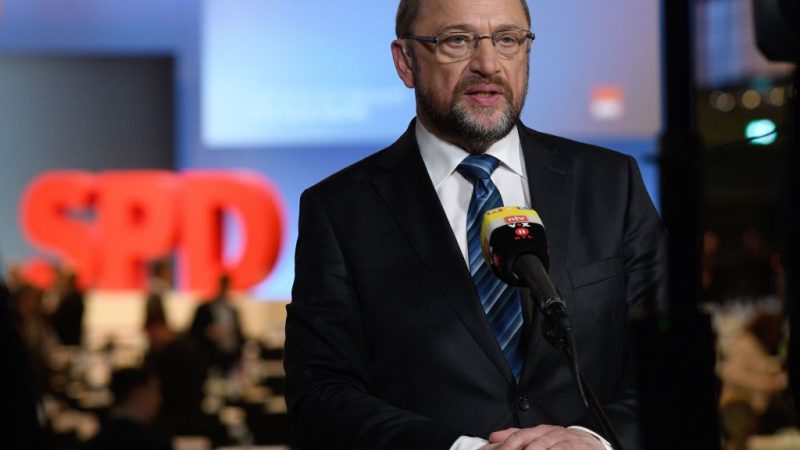 SPD-Politiker: Schulz sollte auf Ministeramt verzichten