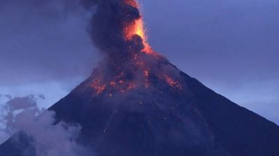 Tausende weitere Anwohner vor philippinischem Vulkan Mayon geflohen