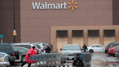 Nach US-Steuerreform: Walmart erhöht Mindestlohn von neun auf elf Dollar pro Stunde