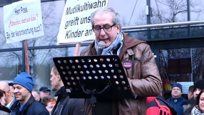 Imad Karim beim Trauermarsch in Kandel: „Heimat eurer Vorväter“ mit „Grundgesetz als Kompass“ schützen und verteidigen