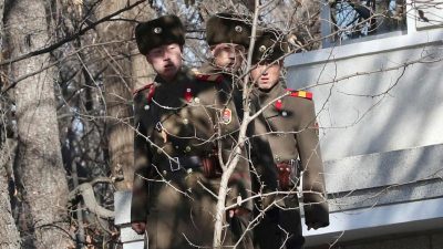 Zwei Nordkoreaner in den Süden geflohen