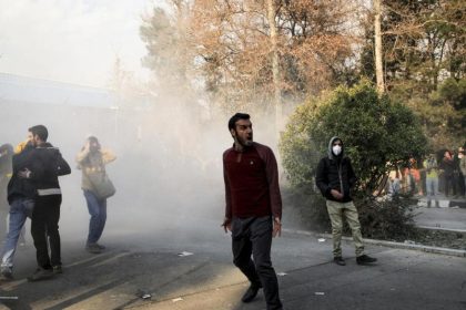 Soziale Medien: Die Proteste im Iran gehen weiter