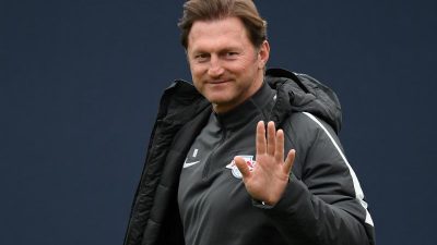 RB-Trainer Hasenhüttl: Spieler dürfen von Titeln träumen