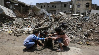 Jemens Regierung und Huthi-Rebellen beginnen Friedensgespräche in Schweden
