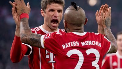 FC Bayern gewinnt 5:2 – HSV 1:1 bei Hollerbach-Debüt
