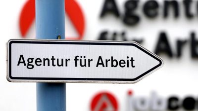 Neuer Beschäftigungsrekord auf dem Arbeitsmarkt: Erstmals mehr als 45 Millionen Erwerbstätige