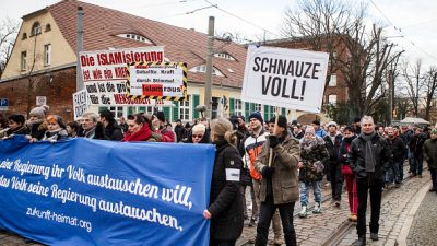 Cottbus: Antifa, bunte Luftballons und Demo gegen unkontrollierte Masseneinwanderung