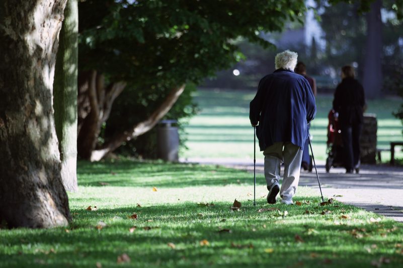 Ein Jahr nach Pflegereform: Pflegende Angehörige noch nicht ausreichend über Angebote informiert
