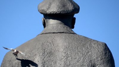 Lenin-Statue in Gelsenkirchen enthüllt – Stadt ruft Hashtag #keinplatzfuerlenin ins Leben