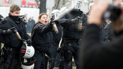 „Zum Schutz der Bürger“: NRW-Polizeibeamte sollen „gewaltfähig“ werden