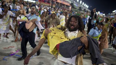 Tote Kinder in den Favelas, korrupte Politiker mit vollen Taschen: Polit-Protest gewinnt bei Rios Karneval