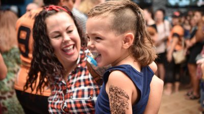 Vorne kurz, hinten lang: Vokuhila-Fans in Australien feiern ihre Haarpracht