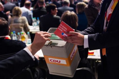 CDU-Parteitag stimmt mit großer Mehrheit für „GroKo“-Vertrag
