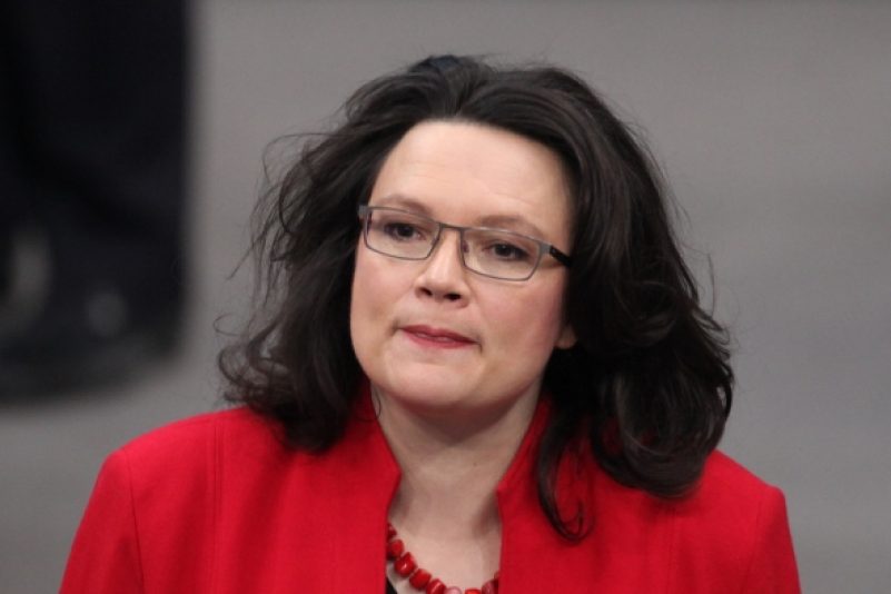 Nahles lehnt es ab, sich mit Seehofers Masterplan zu befassen: Die Zukunft des Planes sei ohnehin ungewiss