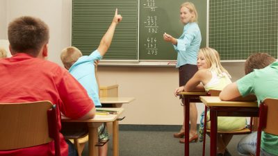 Große Defizite bei Grundschülern in Mathe und Deutsch: Berliner Bildungssenatorin will VERA-3 geheim halten