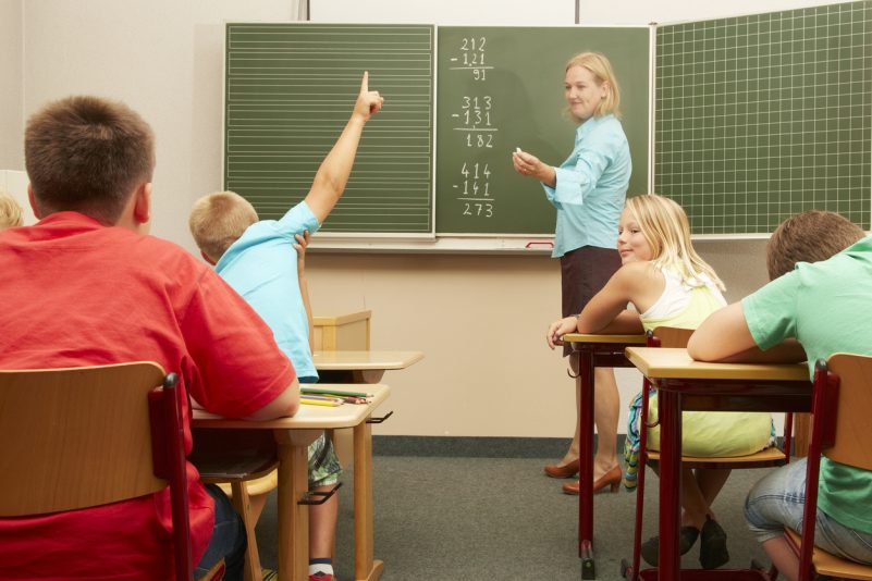 Große Defizite bei Grundschülern in Mathe und Deutsch: Berliner Bildungssenatorin will VERA-3 geheim halten