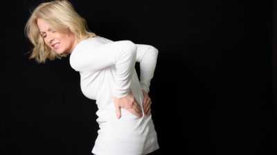 Wenn Pillen nicht mehr helfen: Frau überwindet schmerzhafte Fibromyalgie mit reiner Frischkost