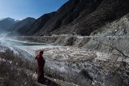 China: Erzwungene Medikamententests an Minderheiten und Gewissensgefangenen