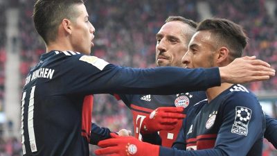 Bayern siegen weiter – Korkut holt mit Stuttgart einen Punkt