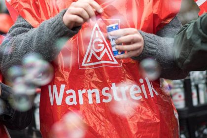 Nach Warnstreik-Welle neue Verhandlungsrunde der Metaller